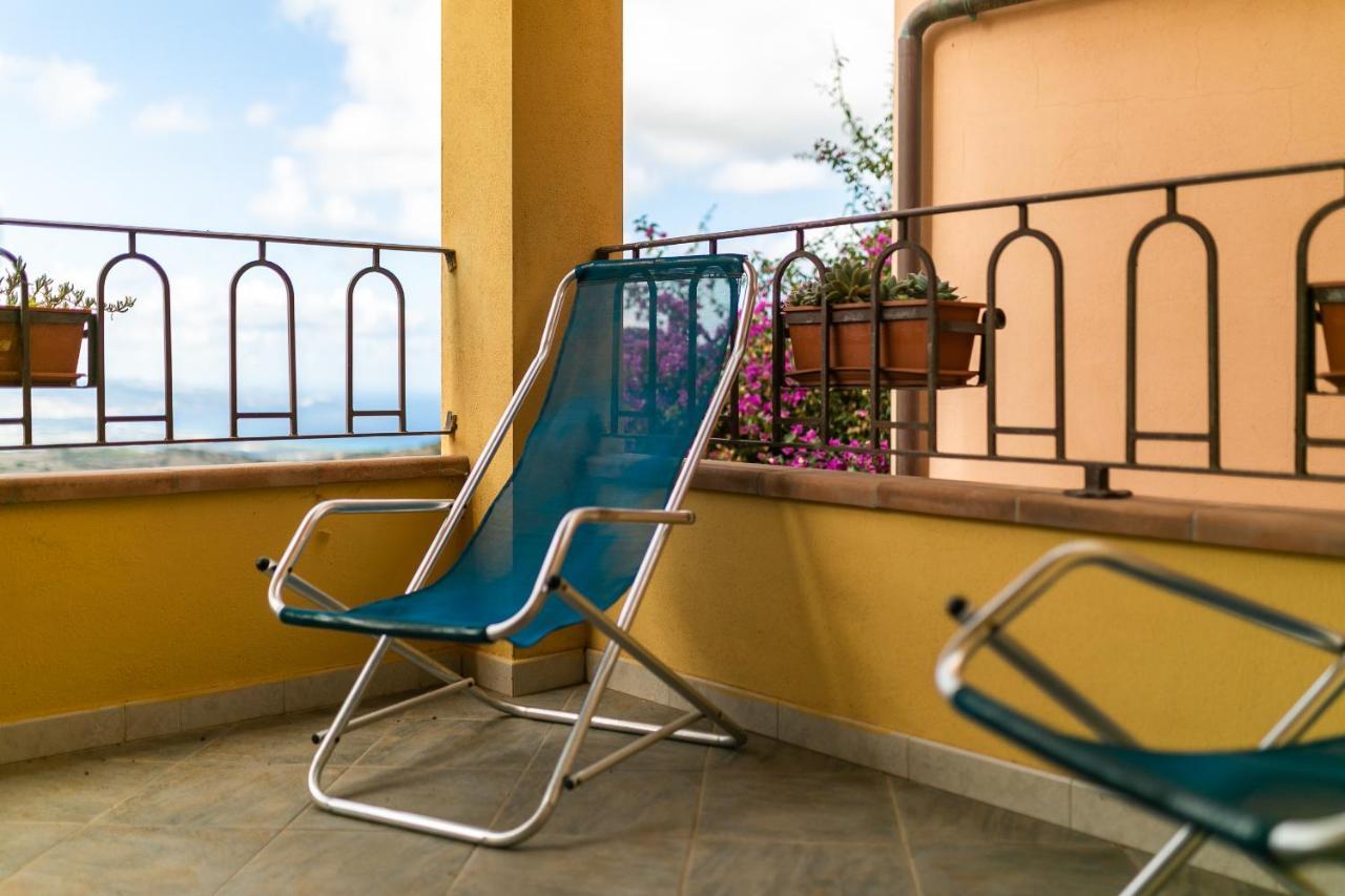 Appartamento con piscina 03 Trinità dʼAgultu Esterno foto