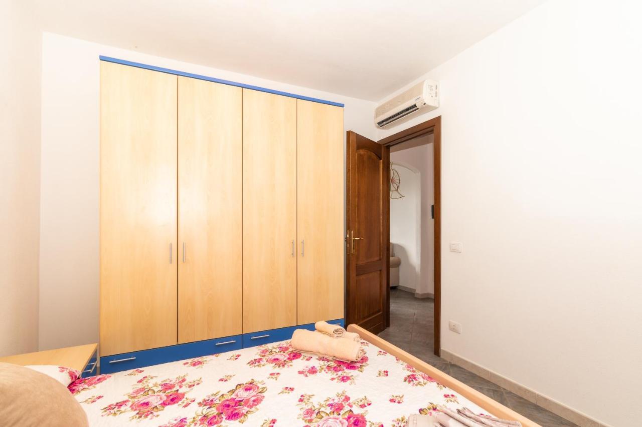 Appartamento con piscina 03 Trinità dʼAgultu Esterno foto